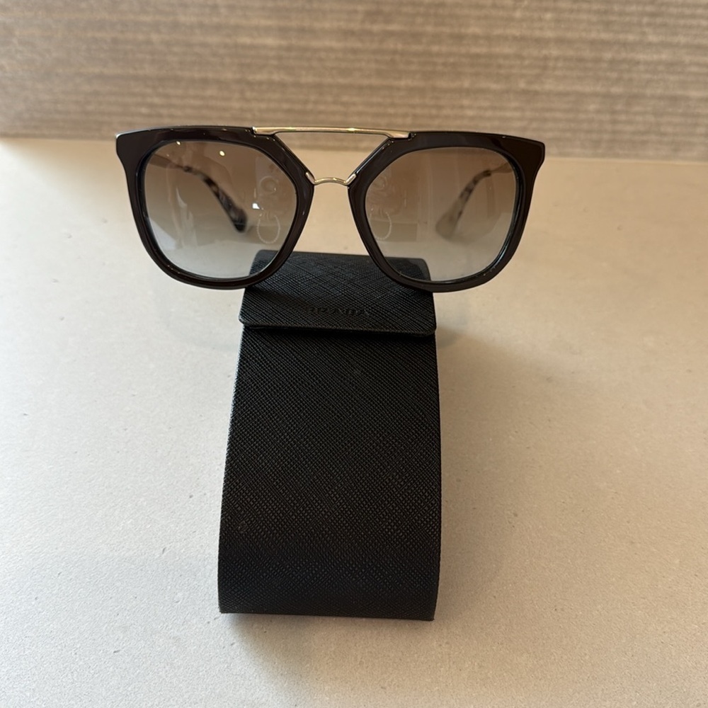 Prada PR 13QS CATWALK Sunglasses! - Picture 3 of 11